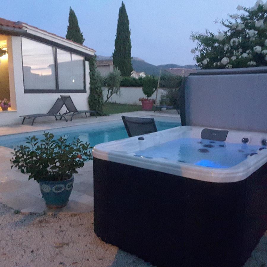 Bed and Breakfast Philoxenia Pourrieres Exterior foto